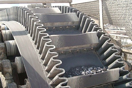 Transporter sa bočnim zidom